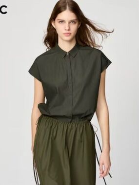 Uniqlo :C cotton Cropped Button Down Shirt